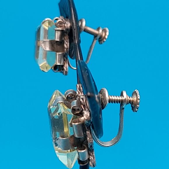 Vintage Light Yellow Glass Screw Back Earrings, Vintage Jewelry - Picture 6 of 10